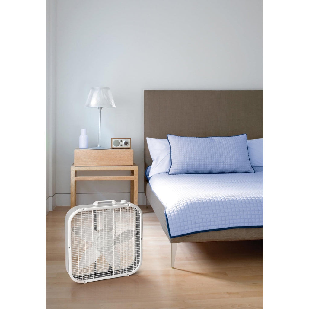 20" White Box Fan with 3 Speeds Q99453