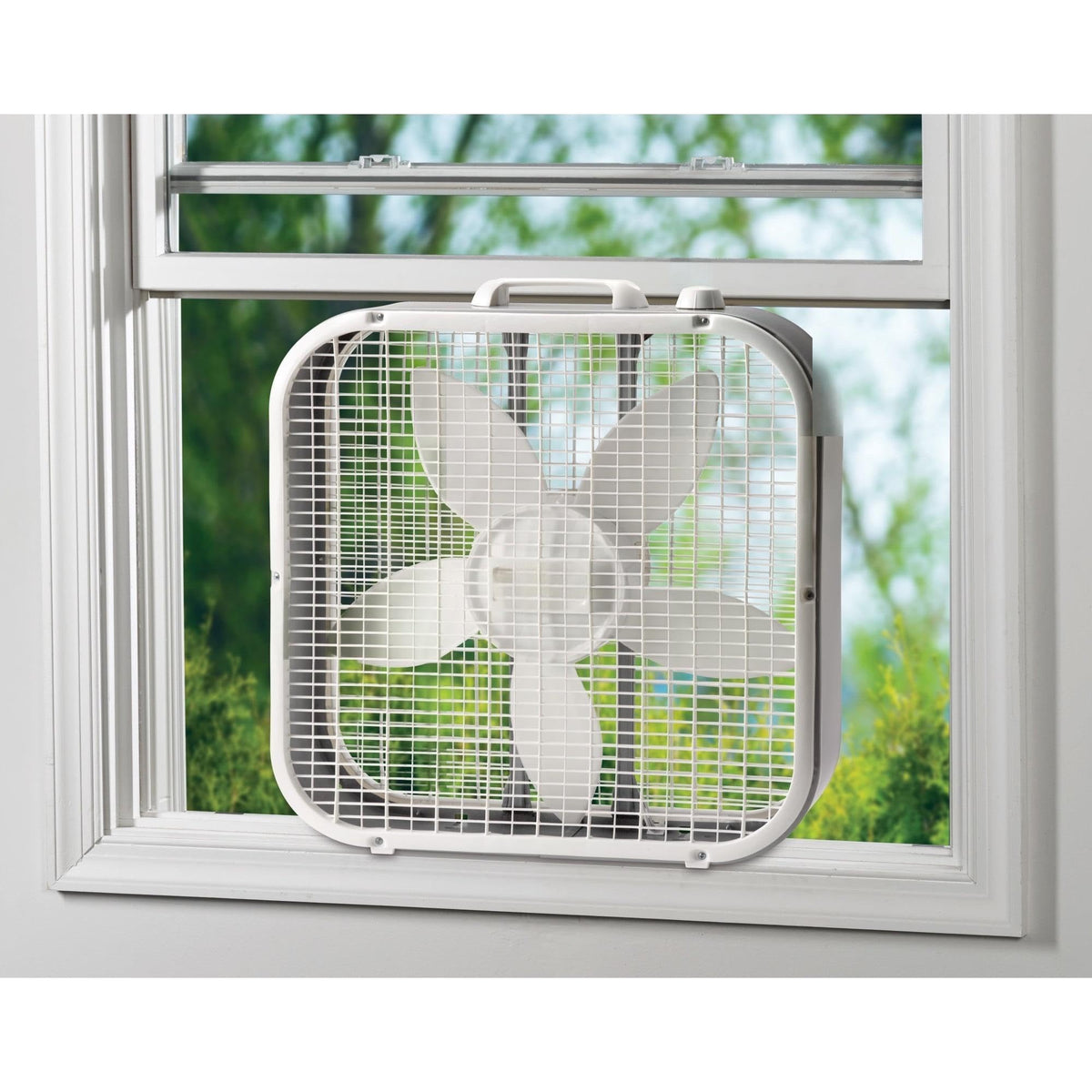 20" White Box Fan with 3 Speeds Q99453