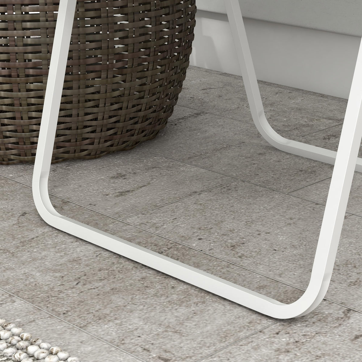 Set of 2 Oversized Folding Webbed Lawn Chairs with Armrests Z565